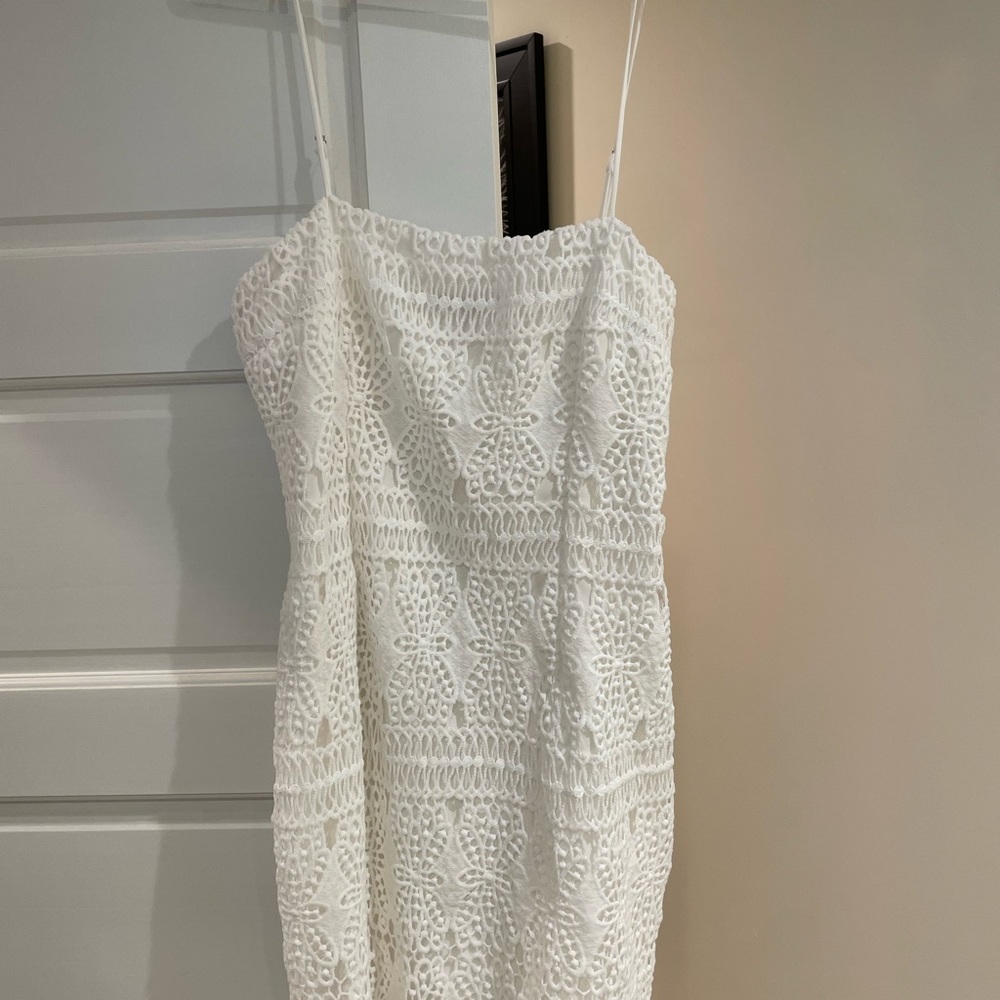 Lulu’s white crochet detail mini dress in size Large
